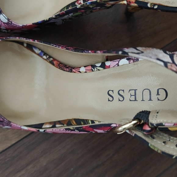 Guess heels - Picture 3 of 3